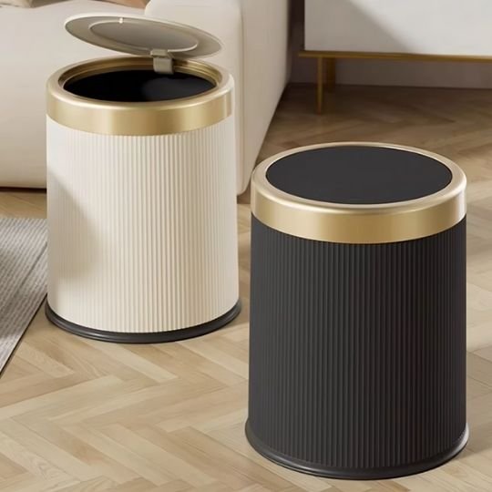 poubelles de cuisine avec ouverture à pression