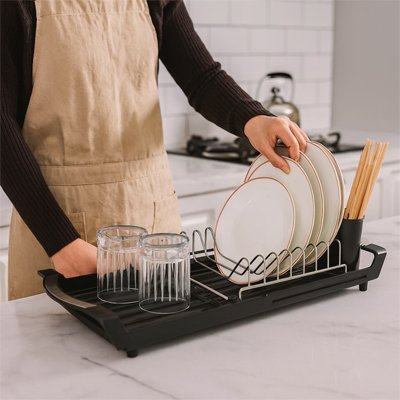 Egouttoir vaisselle avec structure metalique épurée 